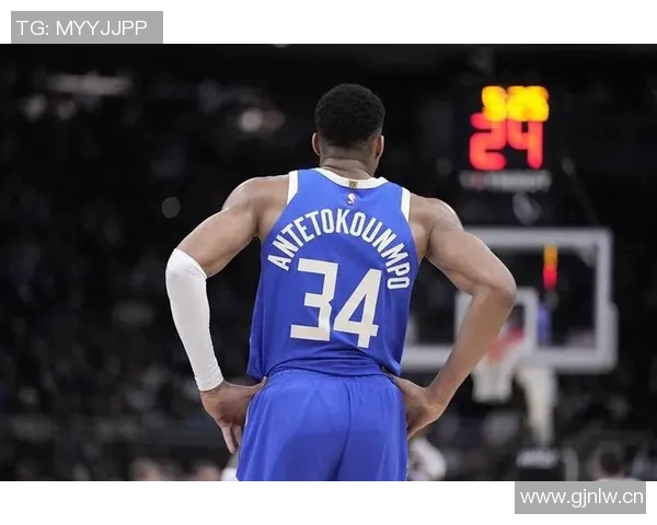 字母哥坦言交易诱惑难挡但誓言保持职业操守与新赛季展望未来