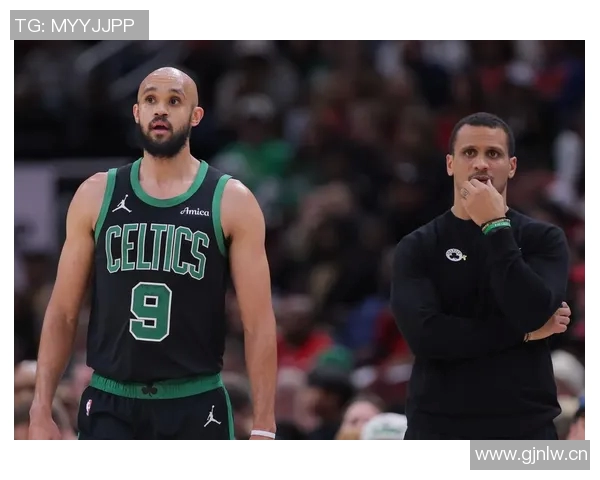 德里克怀特分享新阵容感受新面孔渴望机会马祖拉全力鞭策 德里克怀特分享新阵容感受新面孔渴望机会马祖拉全力鞭策