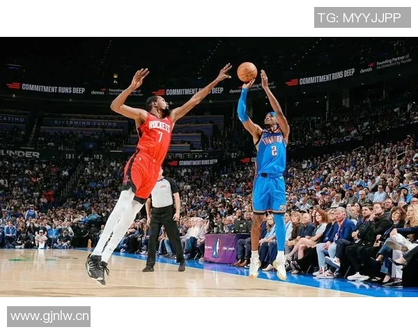 火箭备战雷霆杜兰特申京贾巴里同框训练照引发球迷热议