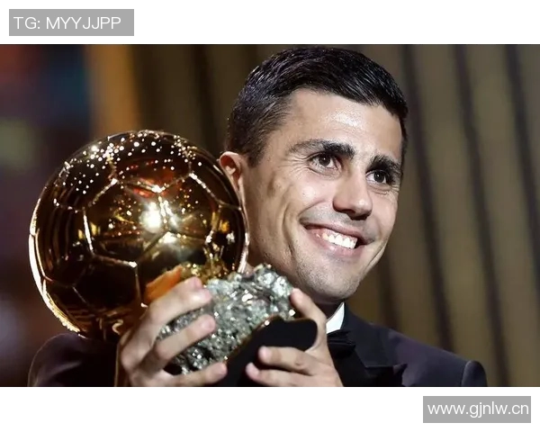 曼城官推庆祝罗德里获金球奖一周年回顾精彩瞬间