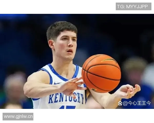 谢泼德本赛季高效表现令人期待单场30分只是时间问题且防守持续进步 谢泼德本赛季高效表现令人期待单场30分只是时间问题且防守持续进步