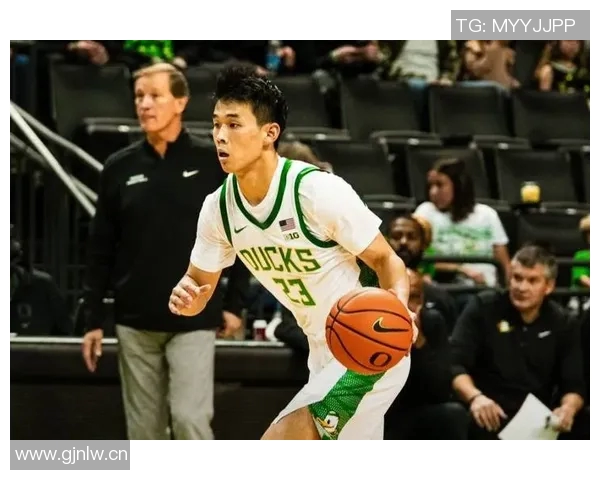 林葳展现高球商和控卫才能英语水平显著提升令人赞叹 林葳展现高球商和控卫才能英语水平显著提升令人赞叹