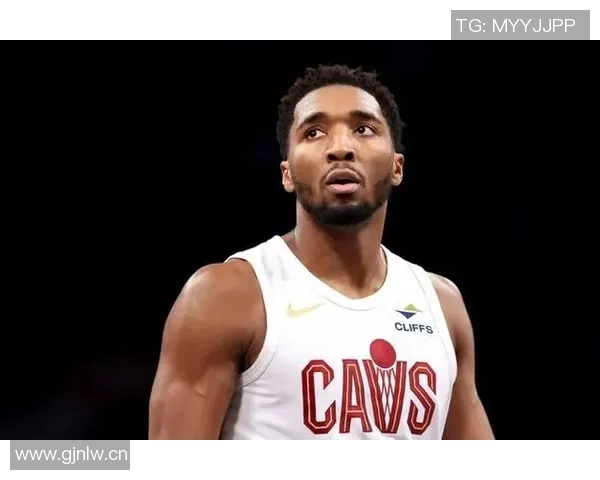 米切尔首节表现平平9分钟仅得5分3助后程发力成关键