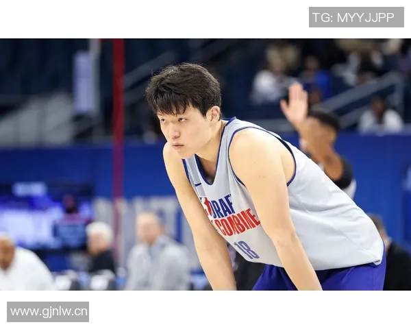 杨瀚森回忆初到美国的艰辛经历与饮食困扰