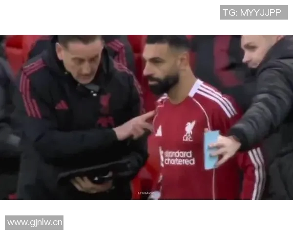 萨拉赫赛后离开布莱顿似暂别而非永别引发球迷热议