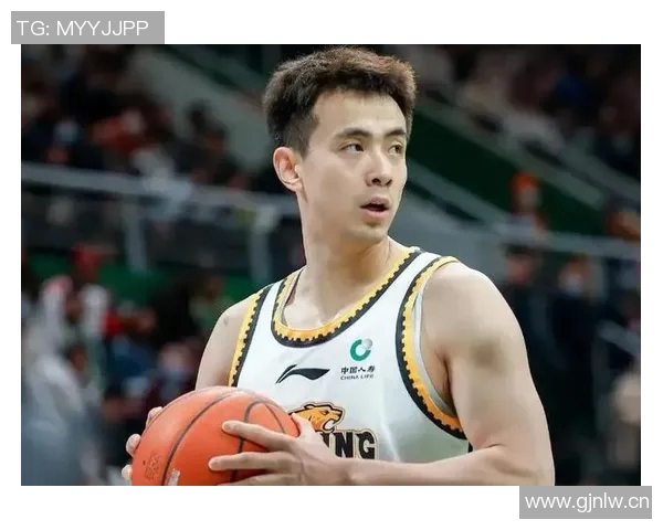 赵继伟称周鹏为低估的英雄贡献巨大攻防两端表现突出