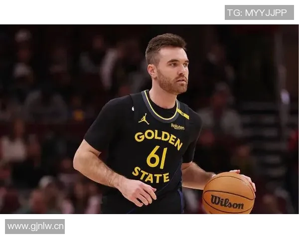 温情瞬间斯潘塞兄弟对决引发勇士灰熊球员教练球迷共鸣欢笑 温情瞬间斯潘塞兄弟对决引发勇士灰熊球员教练球迷共鸣欢笑