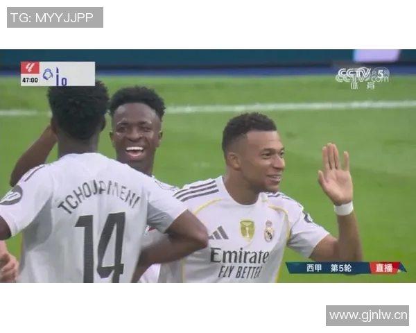 维尼修斯点球让姆巴佩错失帽子戏法他选择沉默应对争议