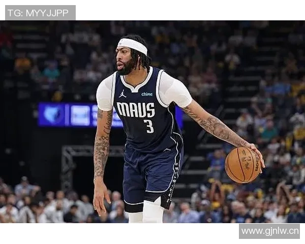 小里称浓眉是联盟前五球员其飞天遁地表现堪比凯文加内特