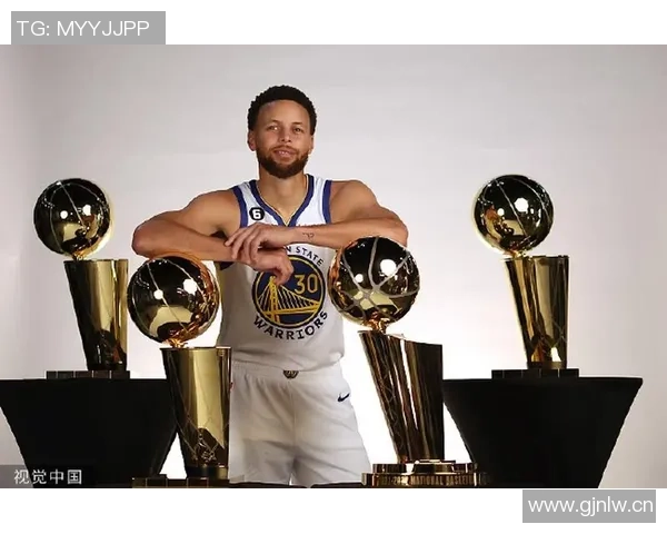 库里谈勇士聚光灯下的挑战与成功外界分析是不可或缺的一部分 库里谈勇士聚光灯下的挑战与成功外界分析是不可或缺的一部分