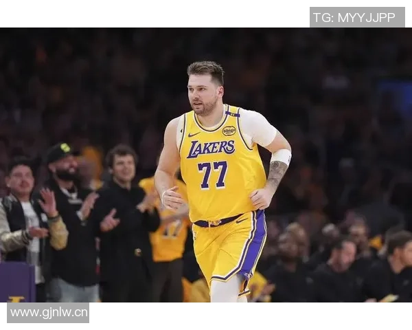 东契奇分析第四节胜利关键：防守连贯与进攻得分双管齐下