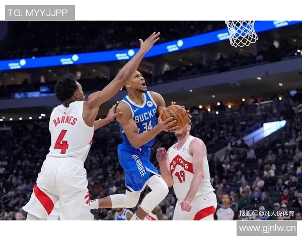 字母哥上半场表现抢眼砍下16分9篮板罚球命中率提升至60